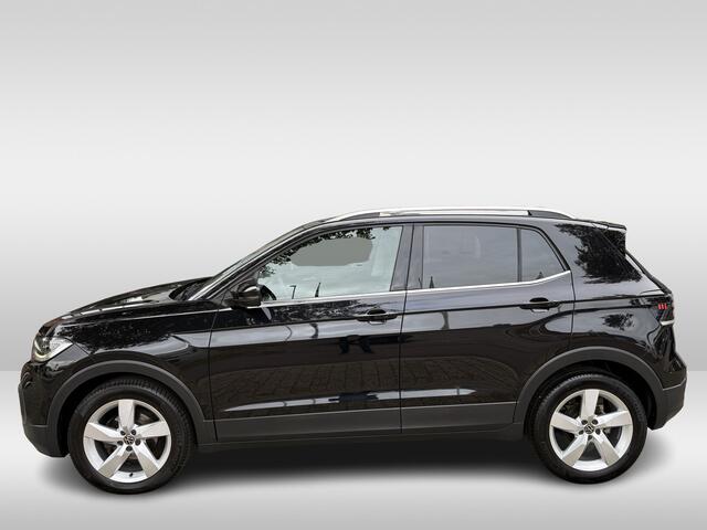 Volkswagen T-Cross 1.0 TSI Style | airco | apple carplay/android auto | 17 inch lichtmetalen velgen | trekhaak meerprijs 899.00 euro