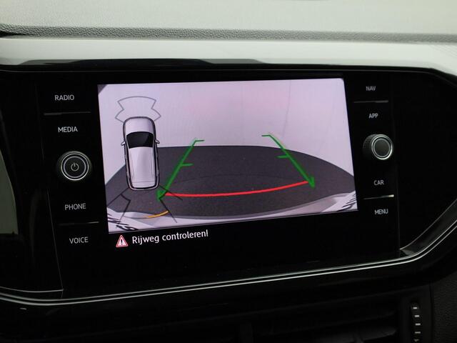 Volkswagen T-Cross 1.0TSI/115PK Style R DSG · R-line exterieur · Navigatie · Camera + Parkeersensoren · Stoelverwarming