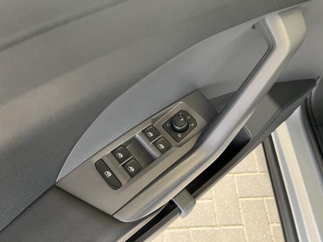 Volkswagen T-Cross 1.0 TSI Life | Adapt. Cruise Control | Keyless | Parkeersensoren