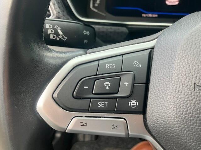 Volkswagen T-Cross 1.0 TSI DSG R line - camera - stoelverwarming - LED