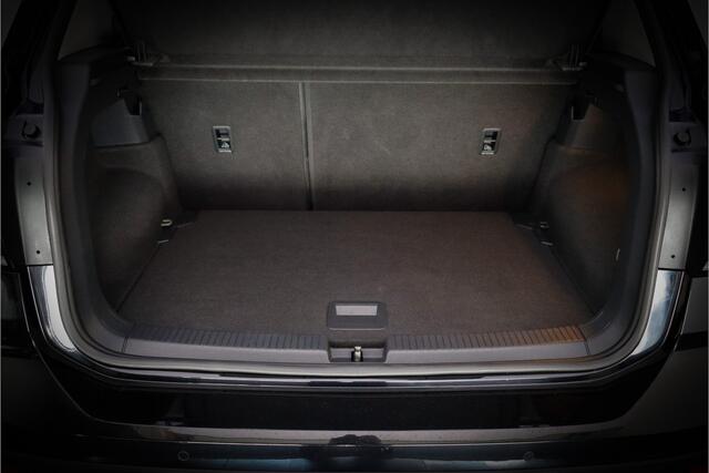 Volkswagen T-Cross 1.0TSI LIFE Plus FULL LED | CAMERA | CARPLAY | BLINDSPOT | ACC | VIRTUAL | LANE ASSIST | PDC V+A | LMV