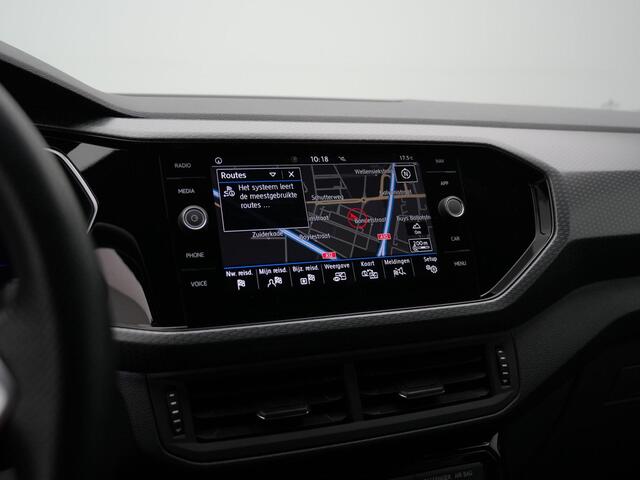 Volkswagen T-Cross 1.0 TSI 115 pk DSG R-Line | Trekhaak | Beats | Navigatie | Adaptive Cruise | Parkeersensoren voor/achter | Keyless