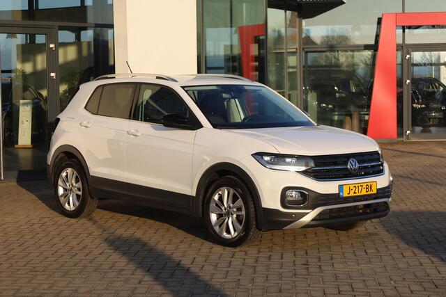 Volkswagen T-Cross 1.0 TSI Style 115PK / 85kW, Voorstoelen verwarmbaar, navigatie, Apple Carplay & Android Auto, dodehoek detectie (side assist), digital cockpit pro, adaptieve cruise control (acc), achteruitrijcamera (rear view), elektrisch verstel-, verwarm- en inklapbare