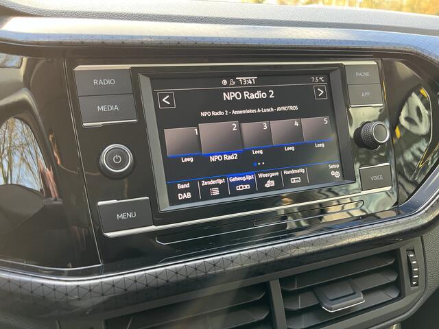 Volkswagen T-Cross 1.0 TSI Life | ADAPT. CRUISE | CARPLAY | CLIMA | FULL LED | PDC | STOELVERW.