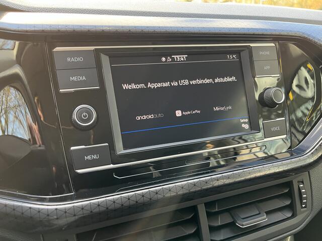 Volkswagen T-Cross 1.0 TSI Life | ADAPT. CRUISE | CARPLAY | CLIMA | FULL LED | PDC | STOELVERW.