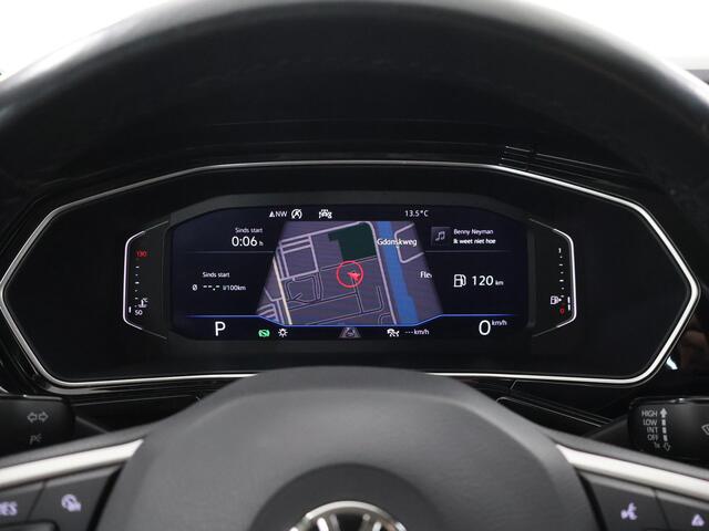 Volkswagen T-Cross 1.0 TSI Style | Navigatie | Parkeercamera | Climate Control | Cruise Control Adaptief | Carplay | DAB | Virtual Cockpit |