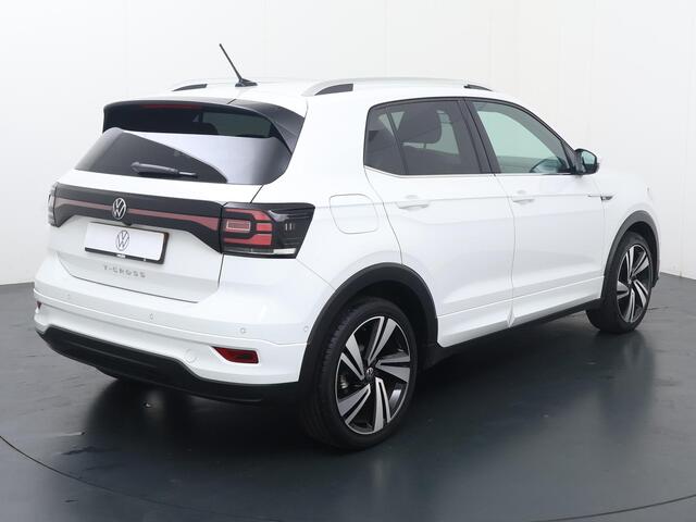 Volkswagen T-Cross 1.0 TSI R-Line | 110 PK | Automaat | Achteruitrijcamera | Navigatiesysteem | LED verlichting |