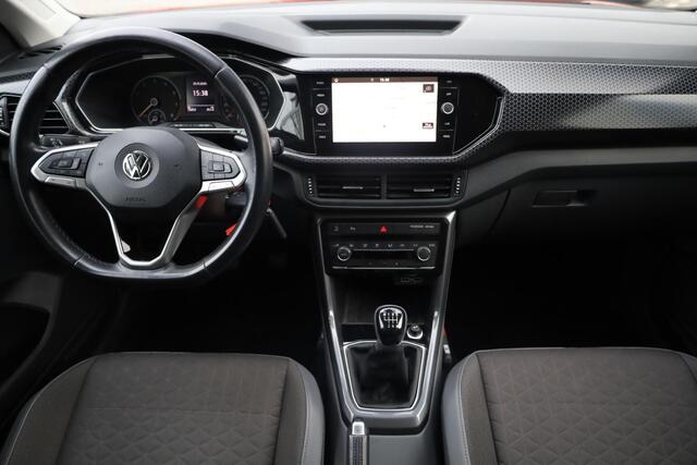 Volkswagen T-Cross 1.0 TSI Style 85KW/115PK, Dodehoek detectie, navigatie, 17 Sebring wielen met vierseizoenenbanden, parkeercamera, spiegelpakket, acc, parkeersensoren voor en achter, Carplay, lane assist, etc