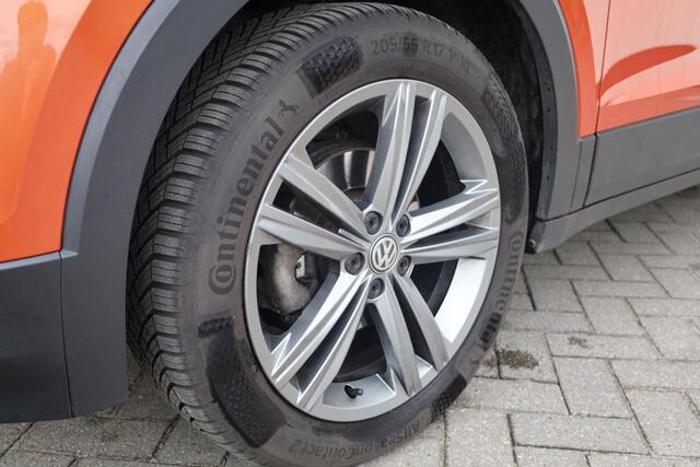 Volkswagen T-Cross 1.0 TSI Style 85KW/115PK, Dodehoek detectie, navigatie, 17 Sebring wielen met vierseizoenenbanden, parkeercamera, spiegelpakket, acc, parkeersensoren voor en achter, Carplay, lane assist, etc