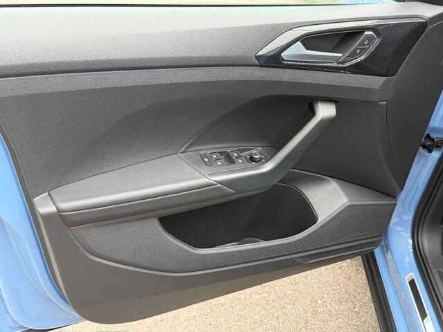 Volkswagen T-Cross 1.0 TSI 116pk DSG R-Line | Trekhaak | Navi | IQ Light | Camera | Navi | Led gril | Rijklaar incl. verlengde fabrieksgarantie