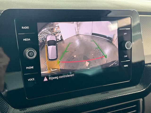 Volkswagen T-Cross 1.0 115pk TSI Life Edition Voorstoelen verwarmbaar | Velgen 'Bangalore', 17 inch lichtmetaal | Grootlichtassistent 'Light Assist'