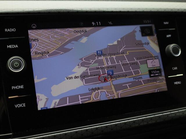 Volkswagen T-Cross 1.0 TSI 115pk Style · Navigatie · Camera + Parkeersensoren · LED