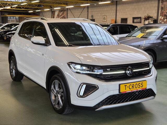 Volkswagen T-Cross 1.5 TSI R-Line -150pk- Automaat | Trekhaak | Camera | IQ LED | Rijklaarprijs incl. 1 jaar Bovag garantie
