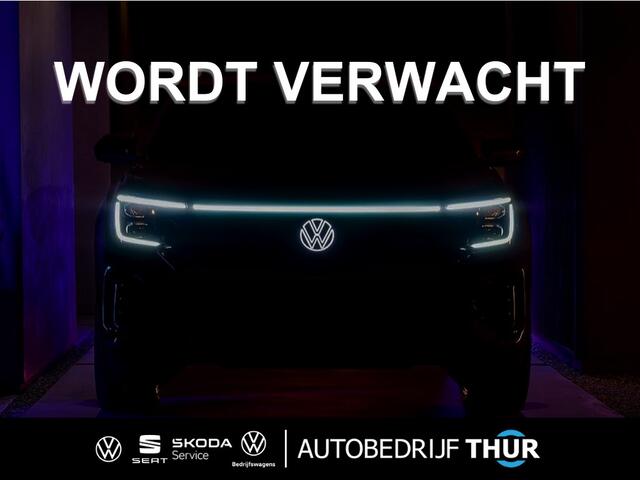 Volkswagen T-Cross 1.0 TSI Life Edition trekhaak side assist acc stoelverwarming climatronic park assist privacy glas 17" lmv 4 seizoenen banden ambiente verlichting zwarte dakhemel dimmende spiegel lendesteunen acc draadloos laden en draadloos carplay