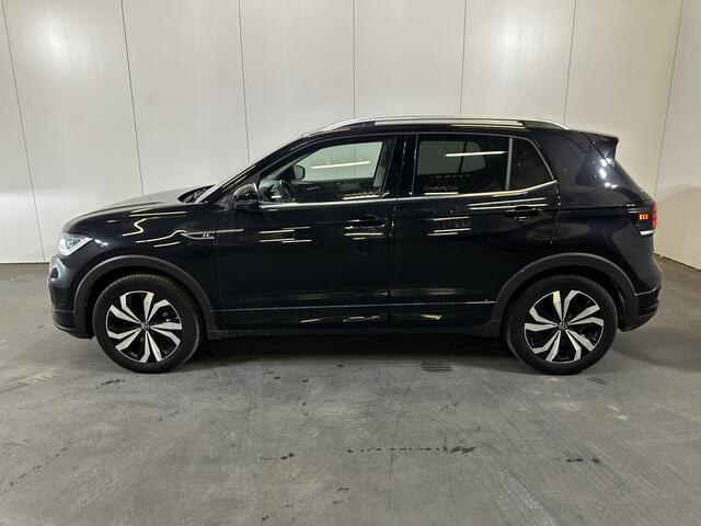 Volkswagen T-Cross 1.0 TSI R-Line / AUTOMAAT/ PARK. SENSOREN V+A/ CAMERA/ STOEL VERWARMING/ APP-CONNECT/ ACC/ DIGITAL DASH/ CLIMA/ DAB/ LED/ ISOFIX/ 17'' LMV