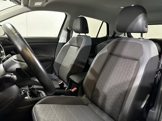 Volkswagen T-Cross 1.0 TSI R-Line / AUTOMAAT/ PARK. SENSOREN V+A/ CAMERA/ STOEL VERWARMING/ APP-CONNECT/ ACC/ DIGITAL DASH/ CLIMA/ DAB/ LED/ ISOFIX/ 17'' LMV