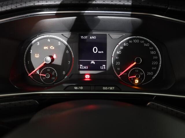 Volkswagen T-Cross 1.0 TSI Style 115 pk | Navigatie | Parkeersensoren | Adaptieve cruise control | LED koplampen |