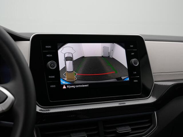 Volkswagen T-Cross 1.0 TSI 115 pk DSG Style | IQ Light | Achteruitrijcamera | Stoelverwarming | Adaptive Cruise | Navigatie