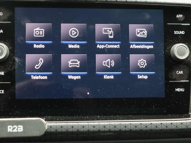 Volkswagen T-Cross 1.0 TSi Style Automaat | Beats Audio | Adaptive Cruise | Trekhaak | LED | Parkeersensoren | CarPlay | 17 Inch | 99.281 Km