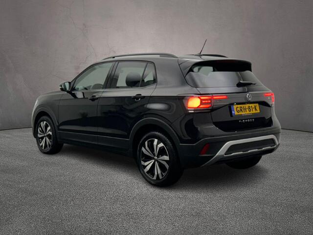 Volkswagen T-Cross Life Edition 1.0 TSI 95pk Adaptive cruise control, Achteruitrijcamera, LED koplampen, App connect, DAB, Radio, Bluetooth, Airco, Parkeersensor achter