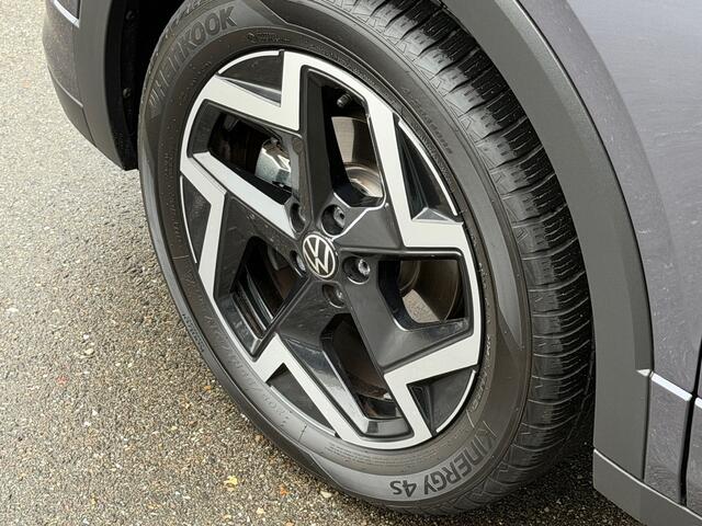 Volkswagen T-Cross 1.5 TSI 150pk DSG R-Line | Camera | Trekhaak | Navi | IQ light | Rijklaar incl. garantie