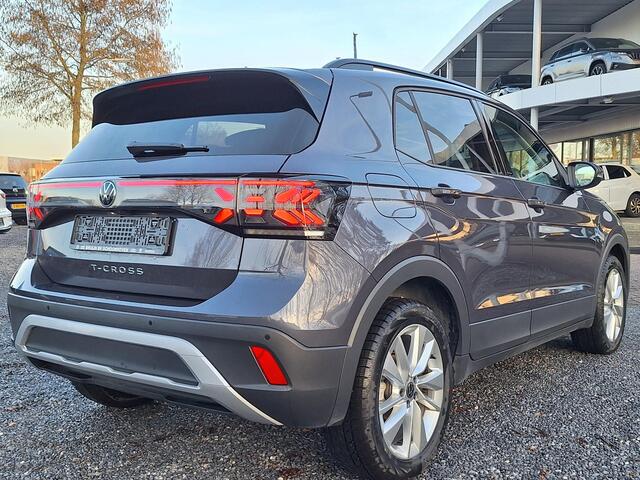 Volkswagen T-Cross 1.0 TSI DSG Life Edition (Camera,Clima,IQ,Winter)