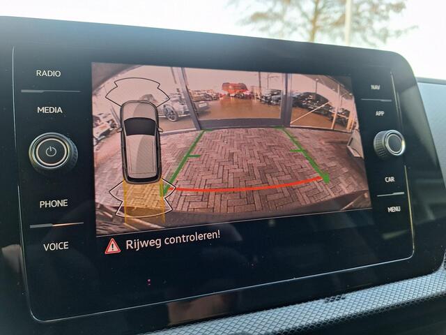 Volkswagen T-Cross 1.0 TSI DSG Life Edition (Camera,Clima,IQ,Winter)