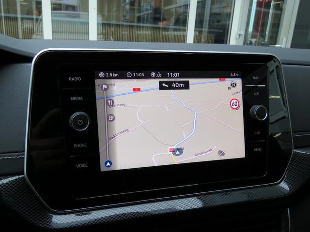 Volkswagen T-Cross R-Line AFN. TREKH. - CAMERA - AD. CRUISE 2025 km 21.000