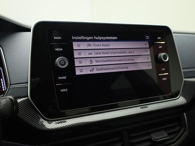 Volkswagen T-Cross 1.0TSI/116PK Style DSG · Apple/Android Car Play · Navigatie · Stoelverwarming · Garantie t/m 19-12-2026