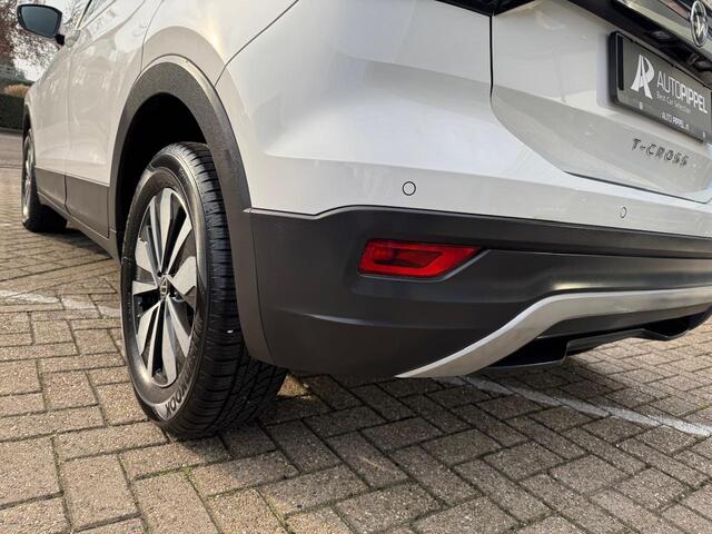 Volkswagen T-Cross 1.0 TSI Move | DSG | Trekhaak | App.Carplay | Camera | Cruise C. | 1e eig.