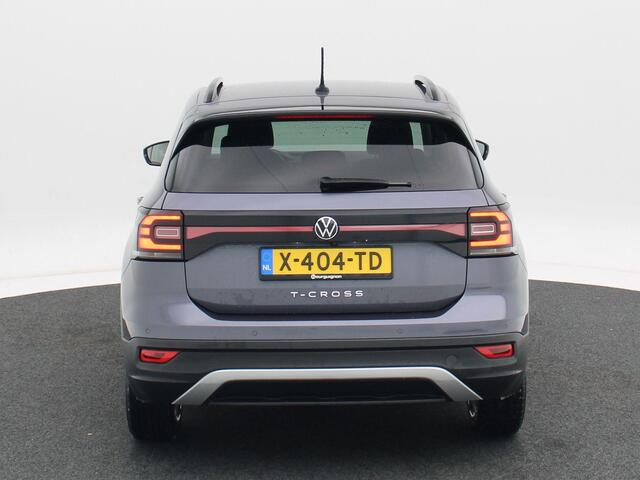 Volkswagen T-Cross 1.0 TSi 110 Pk Automaat Life | Trekhaak | Climate Control | Stoelverwarming | Navigatie | Camera | Carplay | 16 Inch | 65.806 Km!!