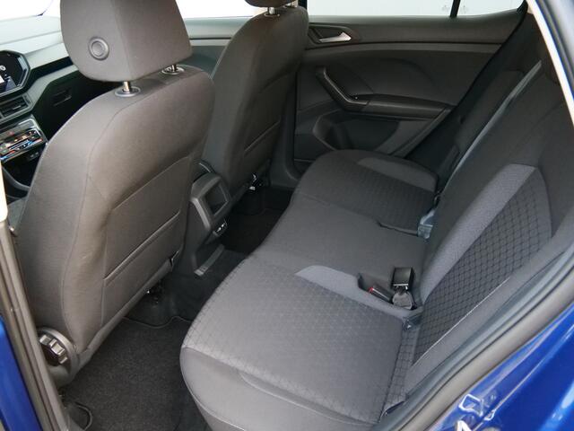 Volkswagen T-Cross 1.0 TSI Life 96 Pk Navi / Camera / DAB / Apple Carplay / Climate control