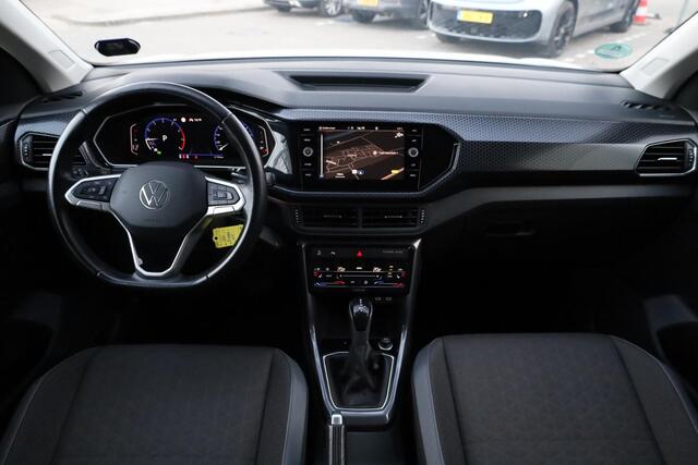 Volkswagen T-Cross 1.0 TSI Style digital cockpit pro, achteruitrijcamera, navigatie, stoelverwarming, 4 seizoenen banden, pdc voor en achter, travel assist, ACC, draadlloos carplay, spiegel pakket, dimmende binnenspiegel