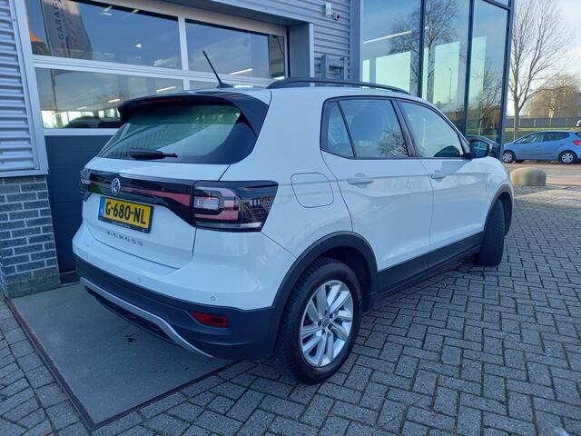 Volkswagen T-Cross 1.0 TSI Life - 1E EIGENAAR - NL AUTO - PDC V/A - CARPLAY / ANDROID - ADAPTIVE CRUISE - DODEHOEK -