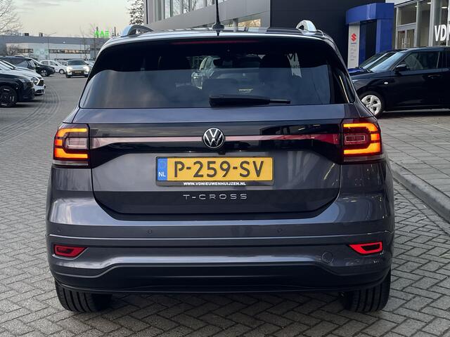 Volkswagen T-Cross 1.0 TSI R-Line Automaat Virtual Cockpit | CarPlay | Camera | Navigatie Info Daan: 0492-588964