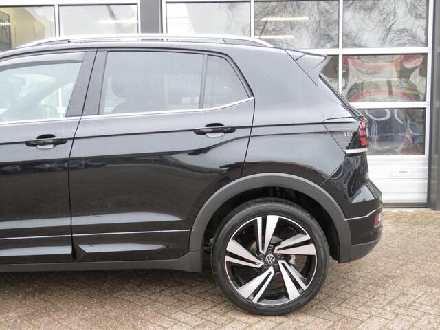 Volkswagen T-Cross 1.5 TSI 150pk DSG-aut. R-Line / 18 Inch / Led / Trekhaak / Camera / BOVAG garantie