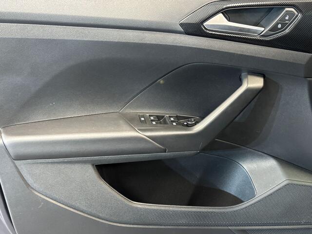 Volkswagen T-Cross 1.0 115pk TSI Life Edition Achteruitrijcamera | Parkeersensoren voor en achter | 17 inch bangalore velgen