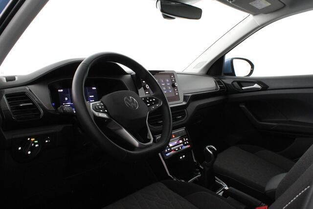 Volkswagen T-Cross 1.0 TSI Life Edition Achteruitrijcamera/Keyless/Clear Blue Metallic/Adaptive cruise control...