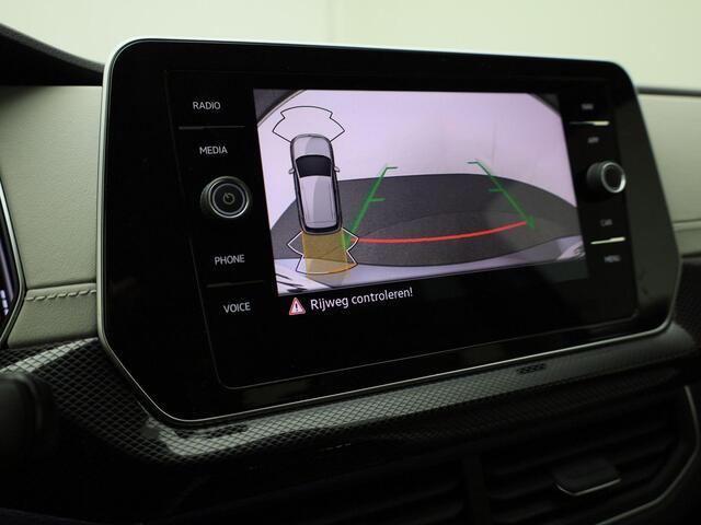 Volkswagen T-Cross 1.0TSI/115PK Style DSG Navigatie · Apple/Android Car Play · Camera + Parkeersensoren · Garantie t/m 03-02-2025