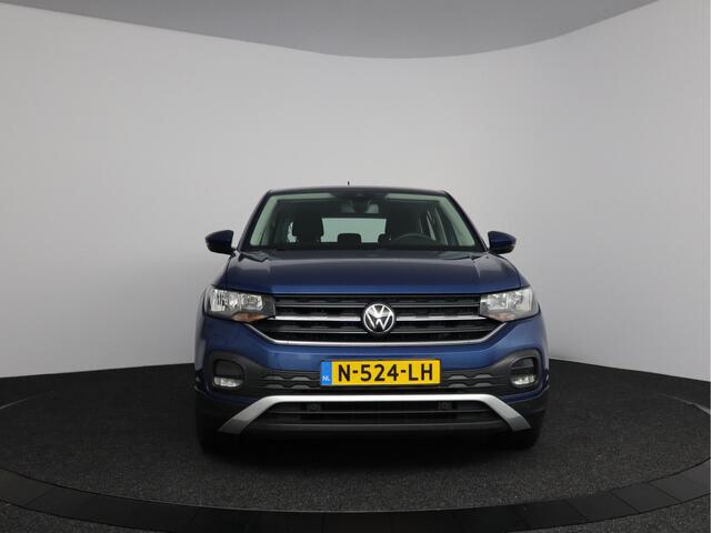 Volkswagen T-Cross 1.0 TSI Life | Parkeer assistent | Stoelen verwarmd |