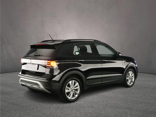 Volkswagen T-Cross Life Edition 1.0 TSI 115pk DSG Automaat Adaptive cruise control, Achteruitrijcamera, Stoelverwarming, LED koplampen, App connect, Parkeersensoren