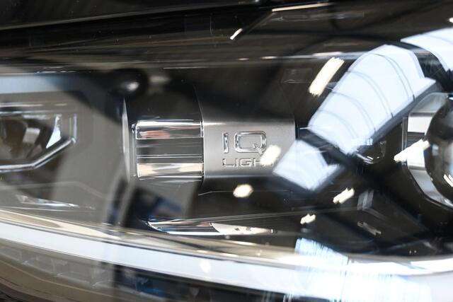 Volkswagen T-Cross 1.5 TSI 150pk R-Line Business ZATERDAG 21-2 ENKELOP AFSPRAAK GEOPEND | IQ. Light | Camera | Keyless | 100% (Dealer) onderhouden label