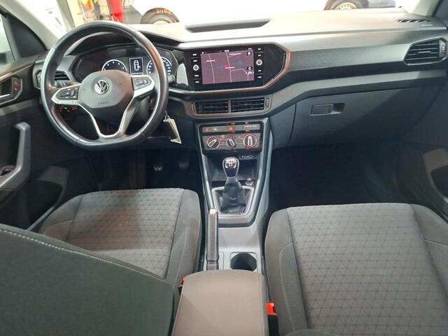 Volkswagen T-Cross 1.0 TSI Life | Navigatie | Parkeersenoren | Privacy Glas | VERWACHT