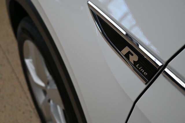 Volkswagen T-Cross 1.0 TSI 115pk Style Business R / R-Line | Camera | Digital Cockpit | 100% (Dealer) onderhouden label