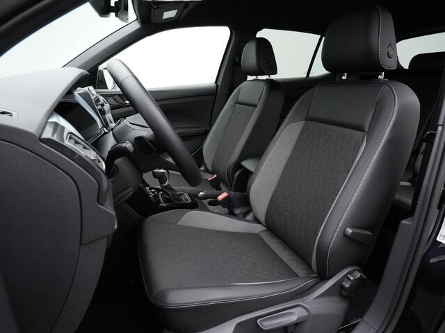 Volkswagen T-Cross 1.0 TSI 115 pk DSG Goal Edition | Trekhaak | Stoelverwarming | Adaptive Cruise | Navigatie | Leder/stof