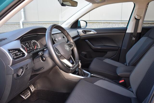 Volkswagen T-Cross 1.0 TSI Life Business | Automaat | Parkeersensoren | Achteruitrijcamera |