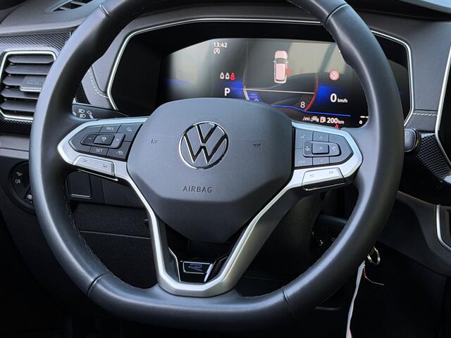 Volkswagen T-Cross 1.5 TSI 150pk DSG R-Line | Black Style | Trekhaak | IQ Led | Dode hoek | Navi | Rijklaar incl. garantie