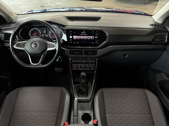 Volkswagen T-Cross 1.0 TSI 115pk DSG Style | Navi | Carplay | 17"| Camera | Led Koplampen | Stoelverwarming | 100% Volkswagen Onderhouden!