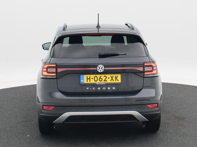 Volkswagen T-Cross 1.0 TSi Life | Adaptive Cruise | Climatronic | Virtual Cockpit | Navigatie | CarPlay | 17 Inch | 104.416 Km !!