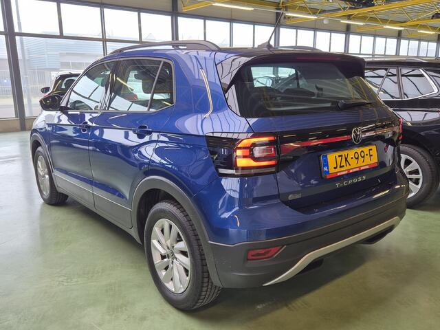 Volkswagen T-Cross 1.0 TSI Life -110pk- Automaat | Trekhaak | Parkeersensoren | Stoelverwarming | Rijklaarprijs incl. 1 jaar Bovag garantie